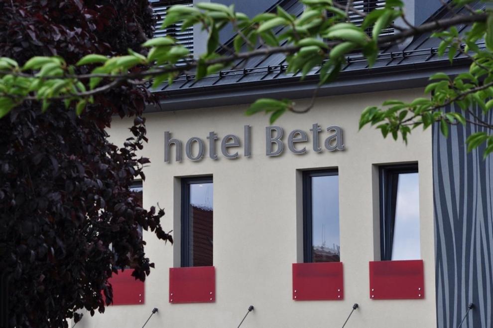 Hotel Beta บิเซเนตซ์ ภายนอก รูปภาพ