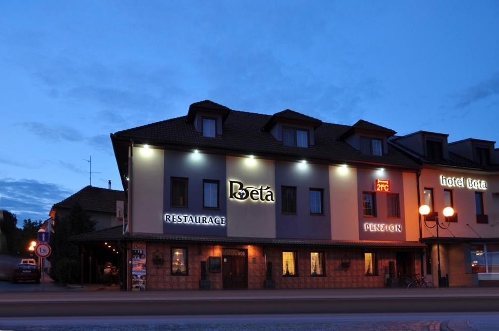 Hotel Beta บิเซเนตซ์ ภายนอก รูปภาพ